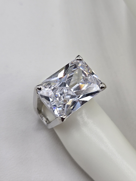 Swarovski Jewelry - Swarovski Crystal Elements Silver Statement Ring Size 6 East West Design Prom